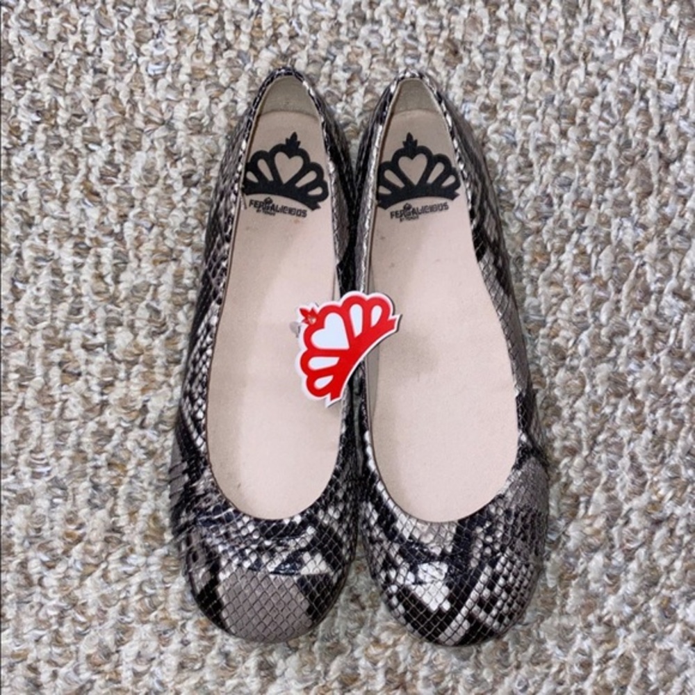 NWOB Fergalicious by Fergie Reptile Faux Snakeskin Women’s Ballet Flats Shoes - Picture 4 of 10
